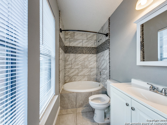 Image 7 of 12 For 7811 Encanto Vista