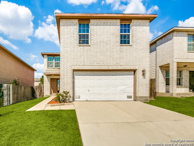 Listing photo id 1 for 6327 Fence  