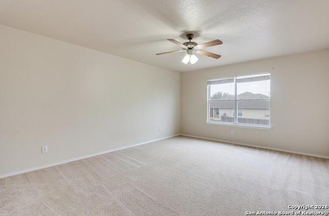 Listing photo id 8 for 3202 Carswell Bend