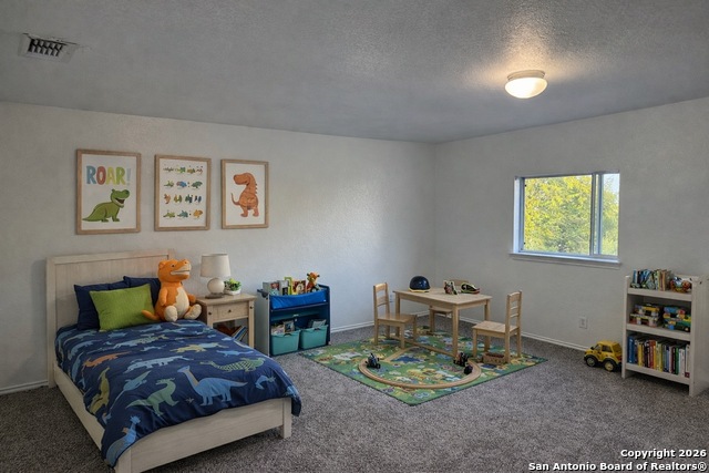 Listing photo id 9 for 3202 Carswell Bend