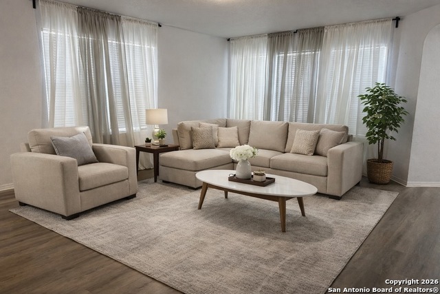 Listing photo id 0 for 3202 Carswell Bend