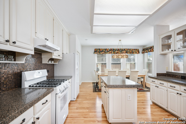 Image 10 of 54 For 33 Wolfeton  