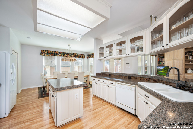 Image 11 of 54 For 33 Wolfeton  