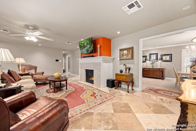 Image 10 of 46 For 338 Prinz Dr