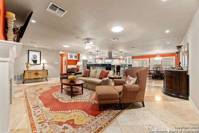 Image 11 of 46 For 338 Prinz Dr