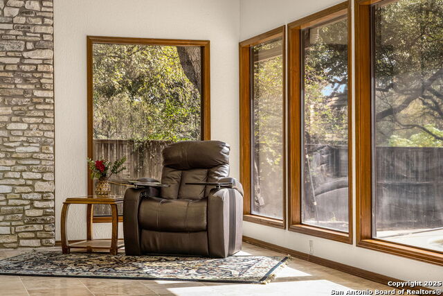 Image 35 of 68 For 9606 Meadow Rue