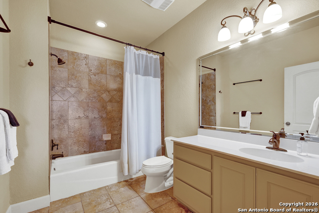 Image 22 of 50 For 1745 Lakeside W