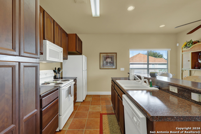 Image 45 of 50 For 1745 Lakeside W