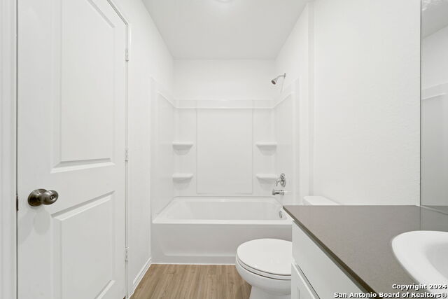 Image 19 of 23 For 3624 Axis Hill St