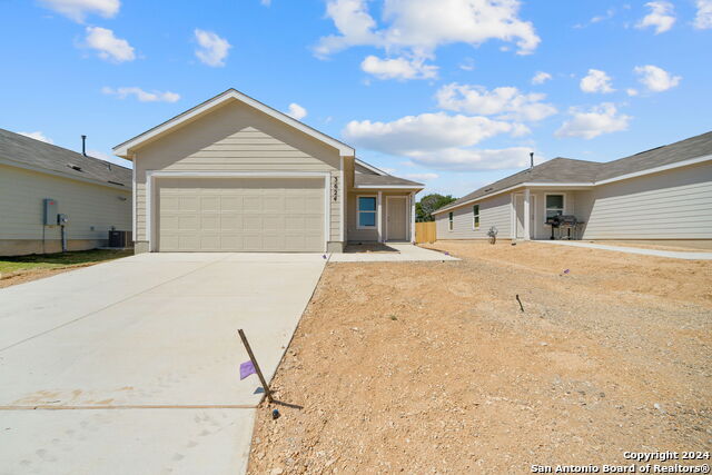 Image 2 of 23 For 3624 Axis Hill St