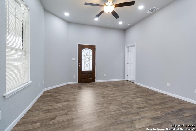 Image 10 of 34 For 334 Whittier