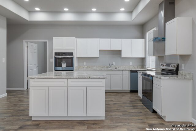 Image 12 of 34 For 334 Whittier