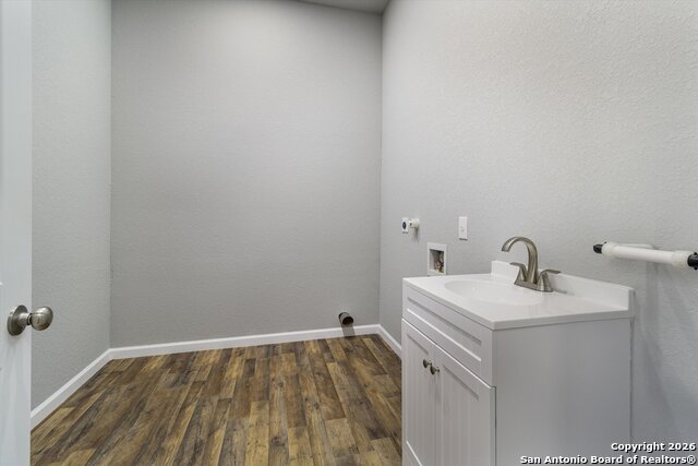 Image 22 of 34 For 334 Whittier