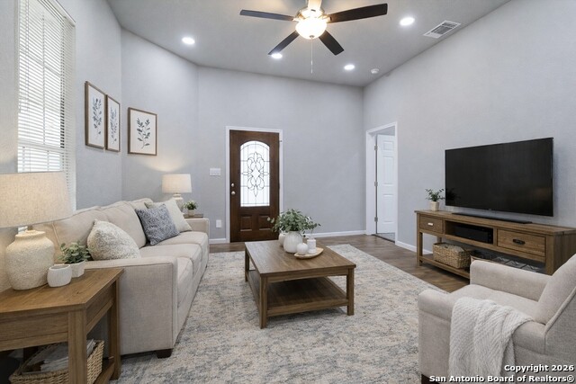 Image 3 of 34 For 334 Whittier