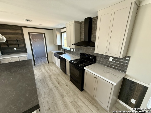 Image 5 of 11 For 223 Dairy  