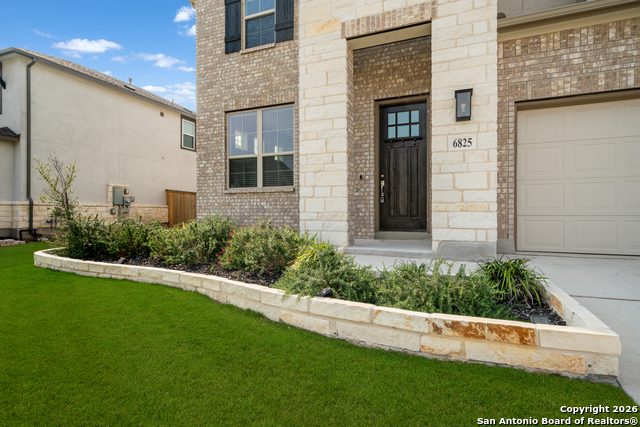 Image 4 of 34 For 6825 Hallie Loop