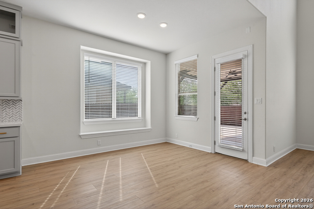 Image 9 of 34 For 6825 Hallie Loop