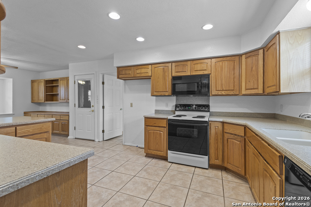 Image 16 of 59 For 33171 Blanco