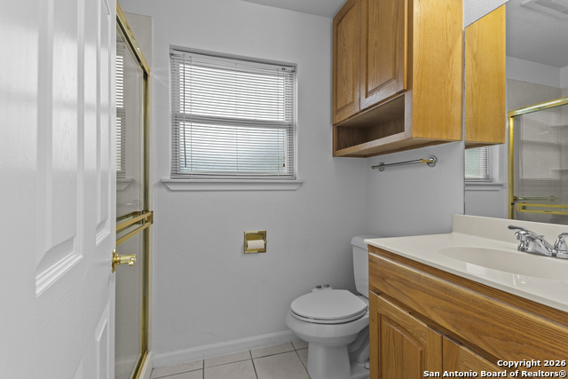 Image 22 of 59 For 33171 Blanco