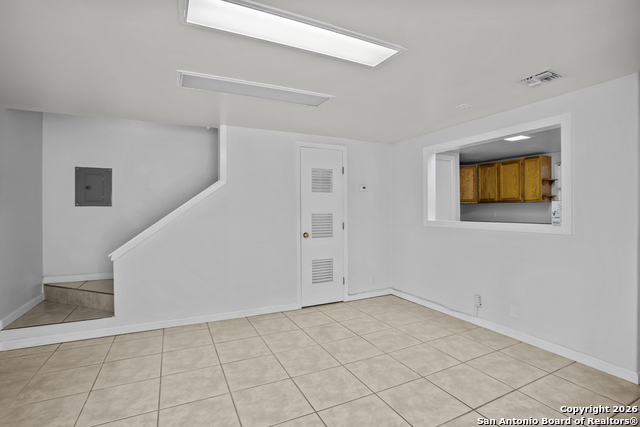 Image 44 of 59 For 33171 Blanco