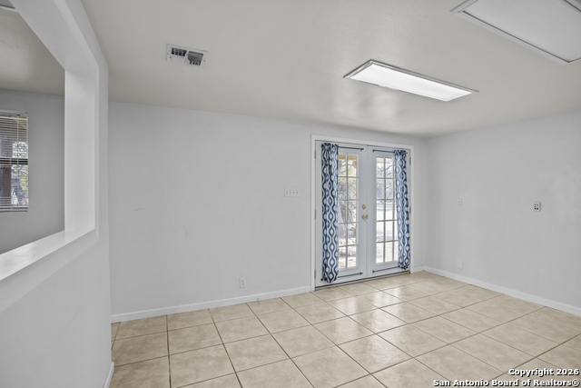 Image 45 of 59 For 33171 Blanco