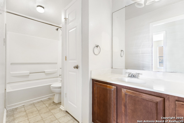 Listing photo id 18 for 8615 Harvest Moon