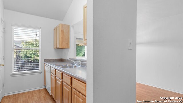 Image 4 of 19 For 260 Sagebrook