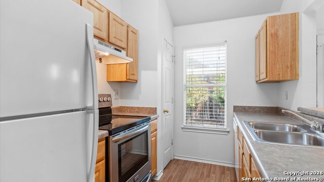 Image 5 of 19 For 260 Sagebrook