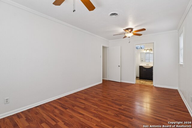 Image 23 of 49 For 4921 Hodges