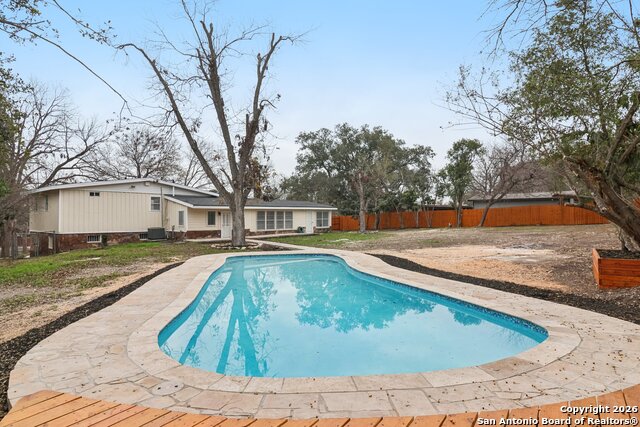 Image 38 of 49 For 4921 Hodges