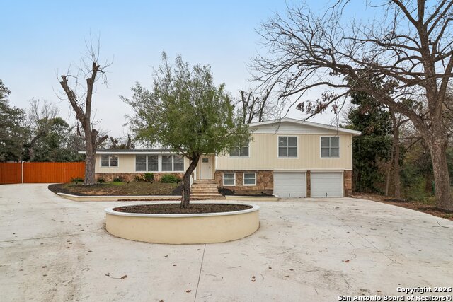 Image 4 of 49 For 4921 Hodges