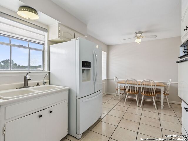 Image 15 of 30 For 7500 Callaghan  222