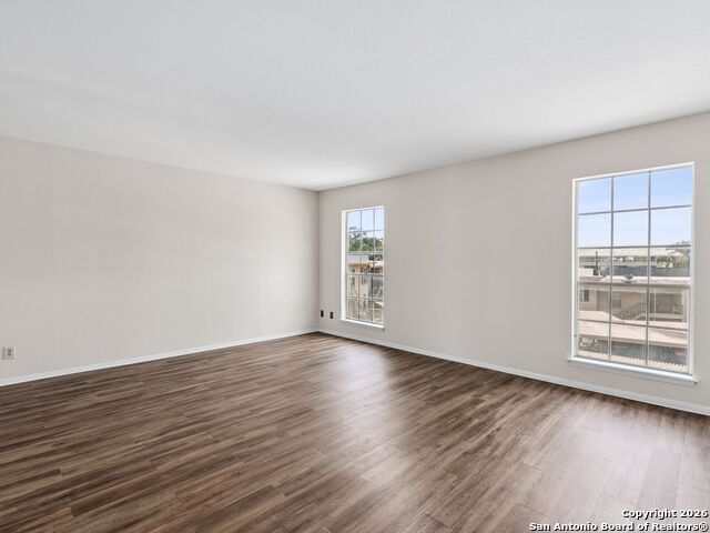 Image 20 of 30 For 7500 Callaghan  222