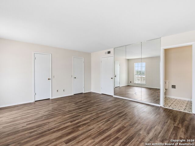 Image 22 of 30 For 7500 Callaghan  222