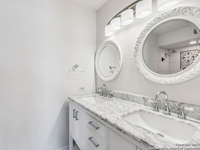 Image 23 of 30 For 7500 Callaghan  222