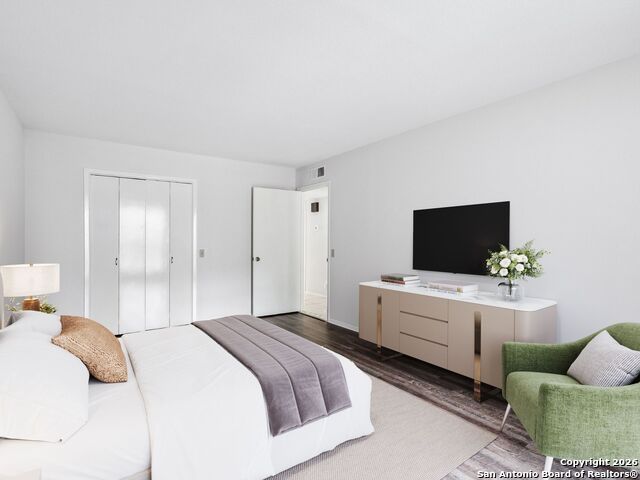 Image 5 of 30 For 7500 Callaghan  222