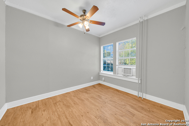 Image 20 of 32 For 1409 Woodlawn W