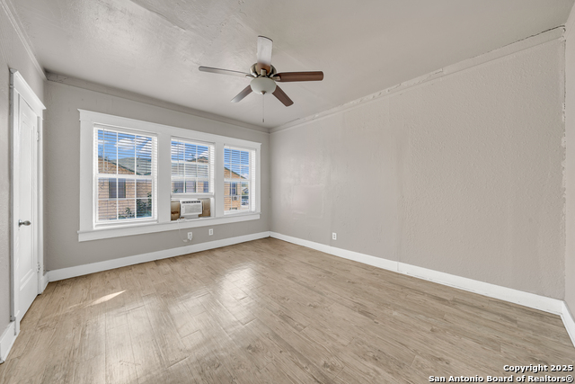 Image 25 of 32 For 1409 Woodlawn W