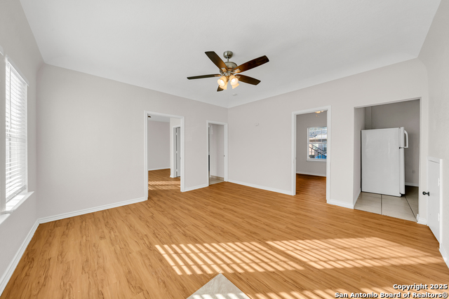 Image 8 of 32 For 1409 Woodlawn W