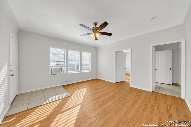 Image 9 of 32 For 1409 Woodlawn W