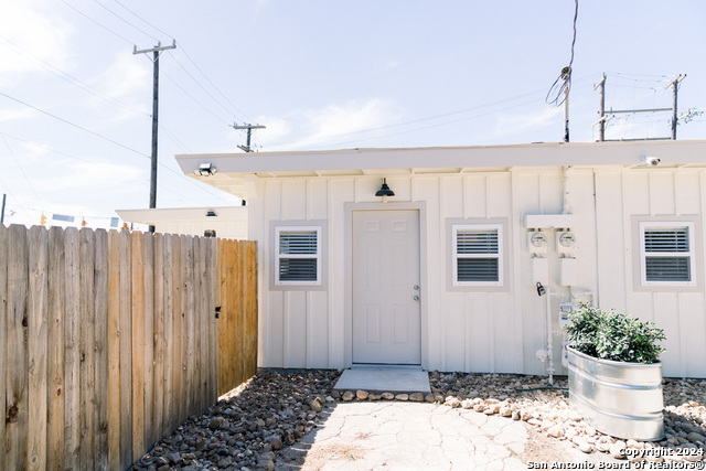 Image 21 of 21 For 1385 Oblate Dr