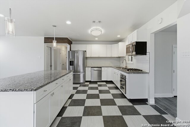 Image 10 of 29 For 1000 Ivy Lane