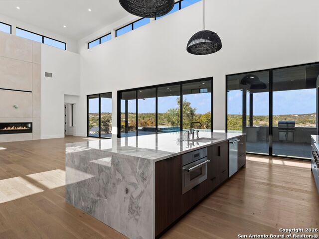 Listing photo id 12 for 11129 Barreal