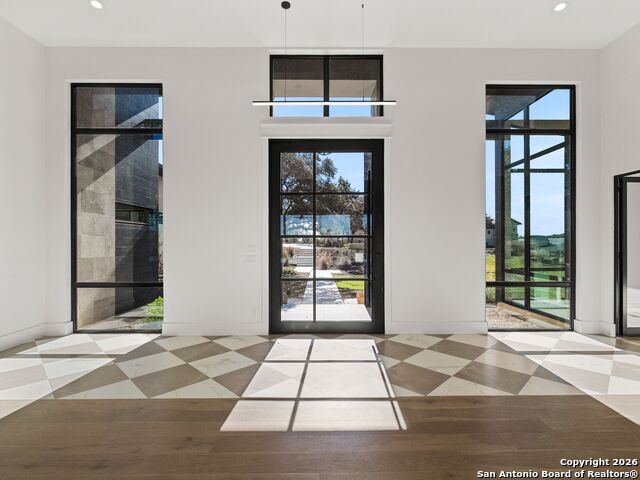 Listing photo id 6 for 11129 Barreal