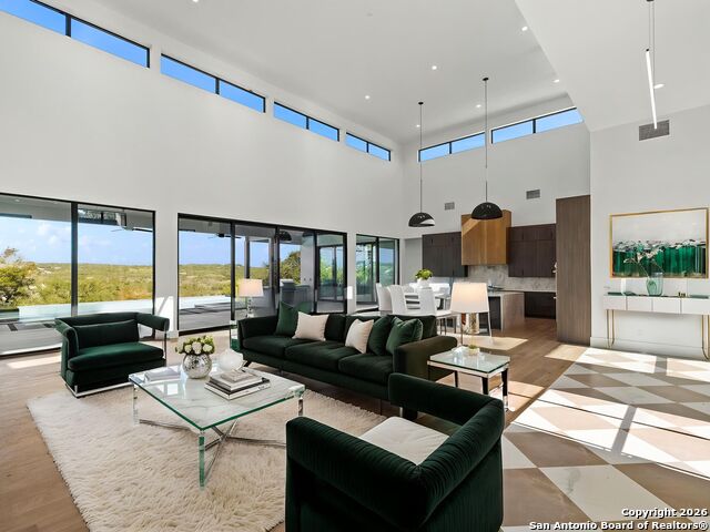 Listing photo id 7 for 11129 Barreal