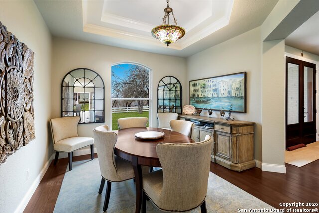 Listing photo id 1 for 329 Cimarron