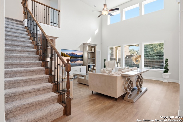 Image 7 of 39 For 8334 Two Winds