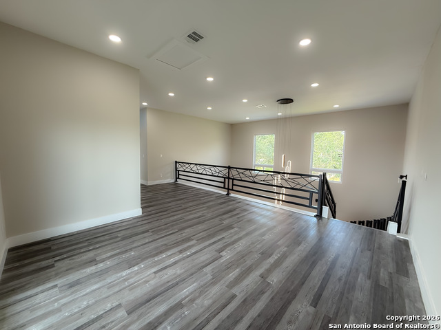 Image 23 of 28 For 131 Friendlywood