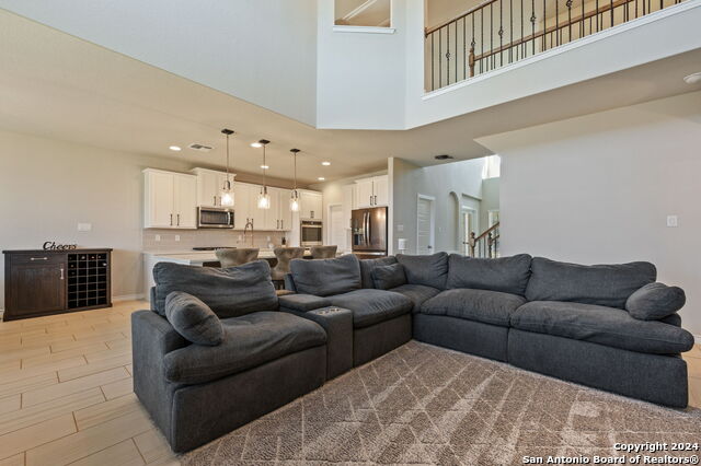 Image 11 of 26 For 8927 Whimsey Rdg