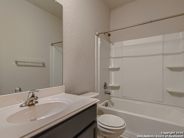 Image 19 of 28 For 11518 Biddle Heights